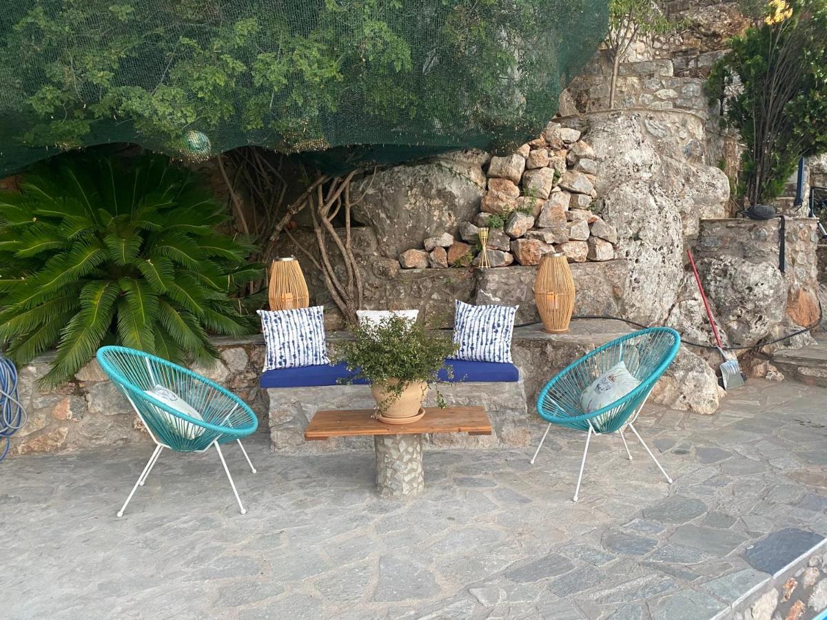 The Villa Of Blues Каламата Екстер'єр фото
